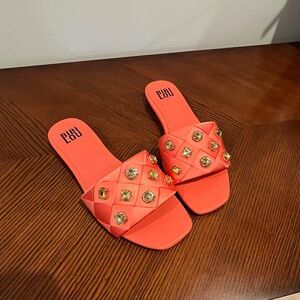 Coral Bibi Lou slides